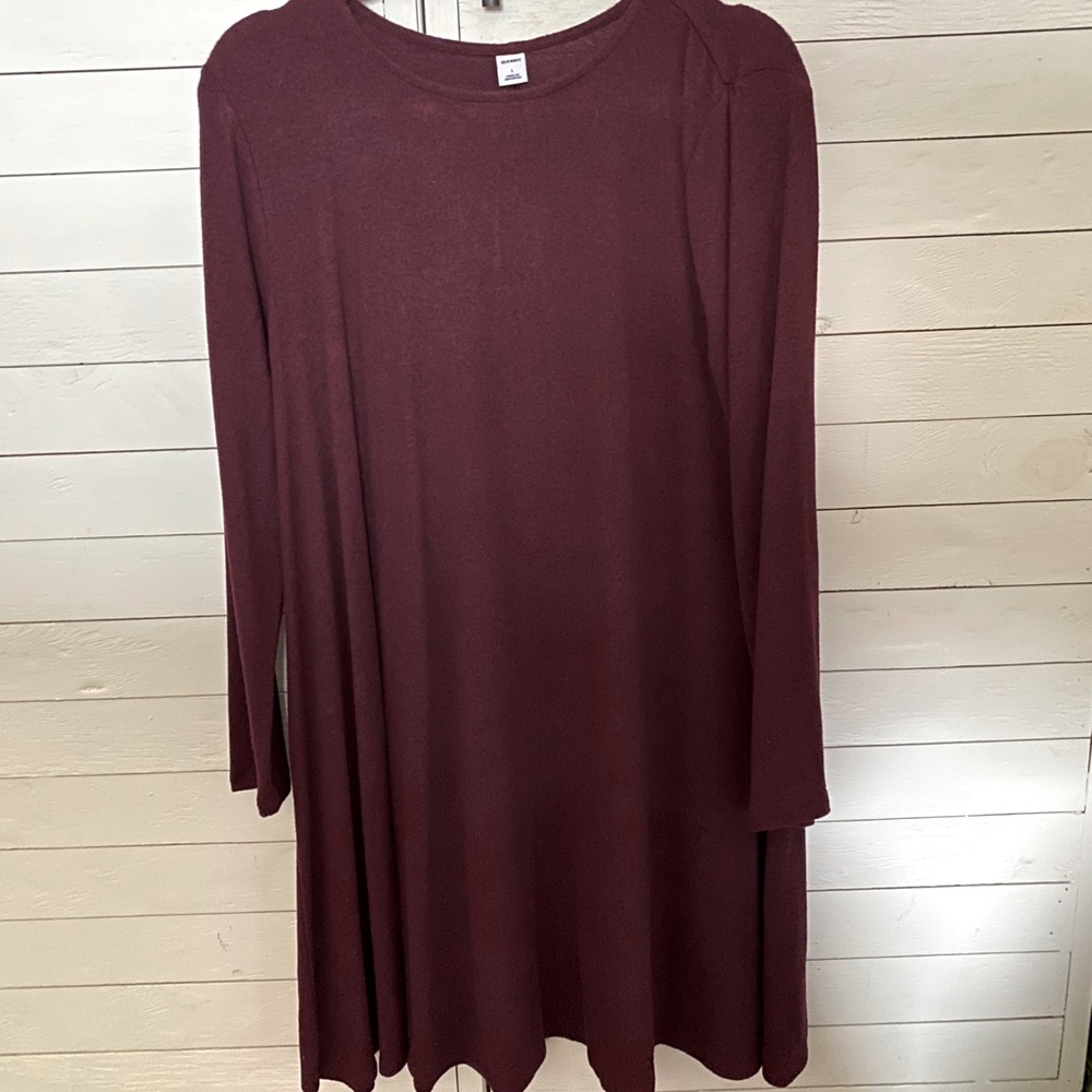 Burgundy old navy long sleeve dress, never worn